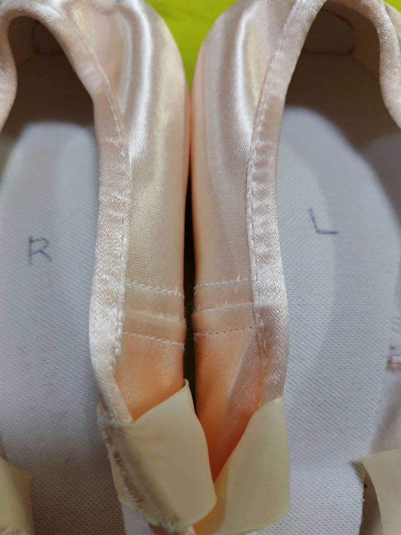 GAYNOR MINDEN トゥシューズ CL-8.5M3XDH　アメリカ製