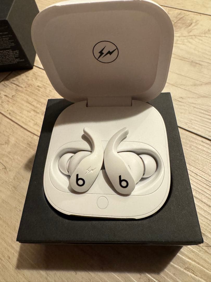 FRAGMENT x Beats Fit Proフラグメント ビーツ ホワイト