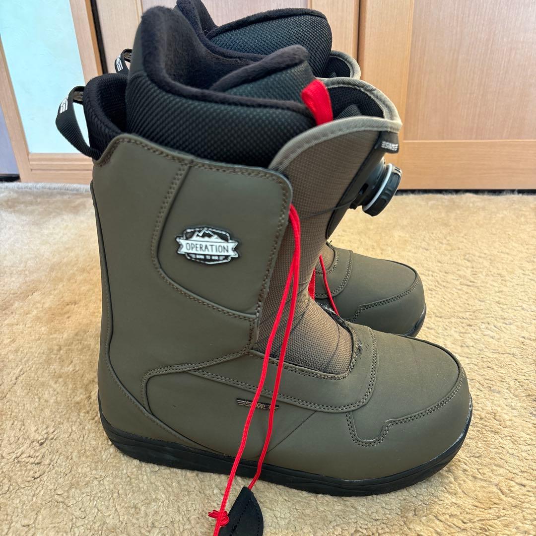 超美品 2024 zuma ダイヤル式 スノーボードブーツ 26cm