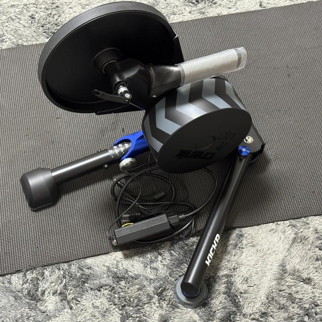 Wahoo KICKR V5 WFBKTR120　自転車ローラー　ロードバイク