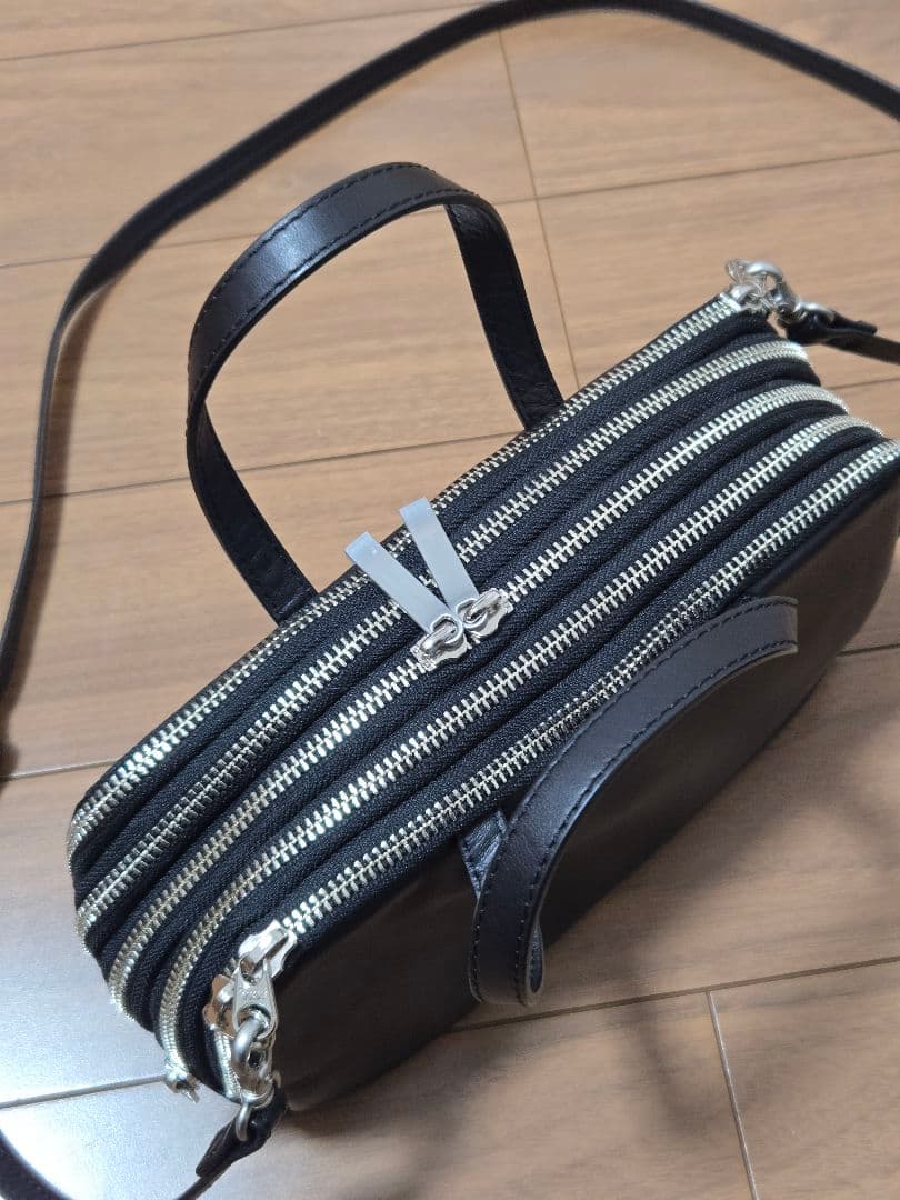 カワカワ　kawakawa　スクエアポシェット　ショルダーバッグ