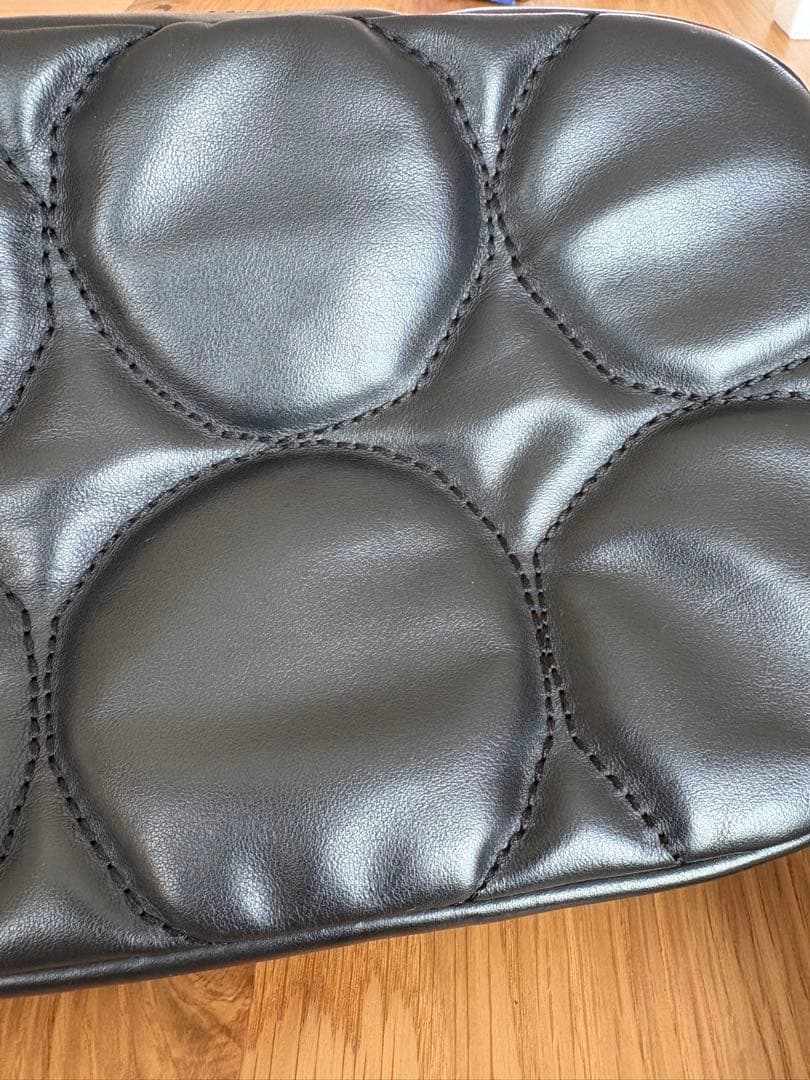マリメッコ　Soft Gratha Kivet レザーショルダーバッグ