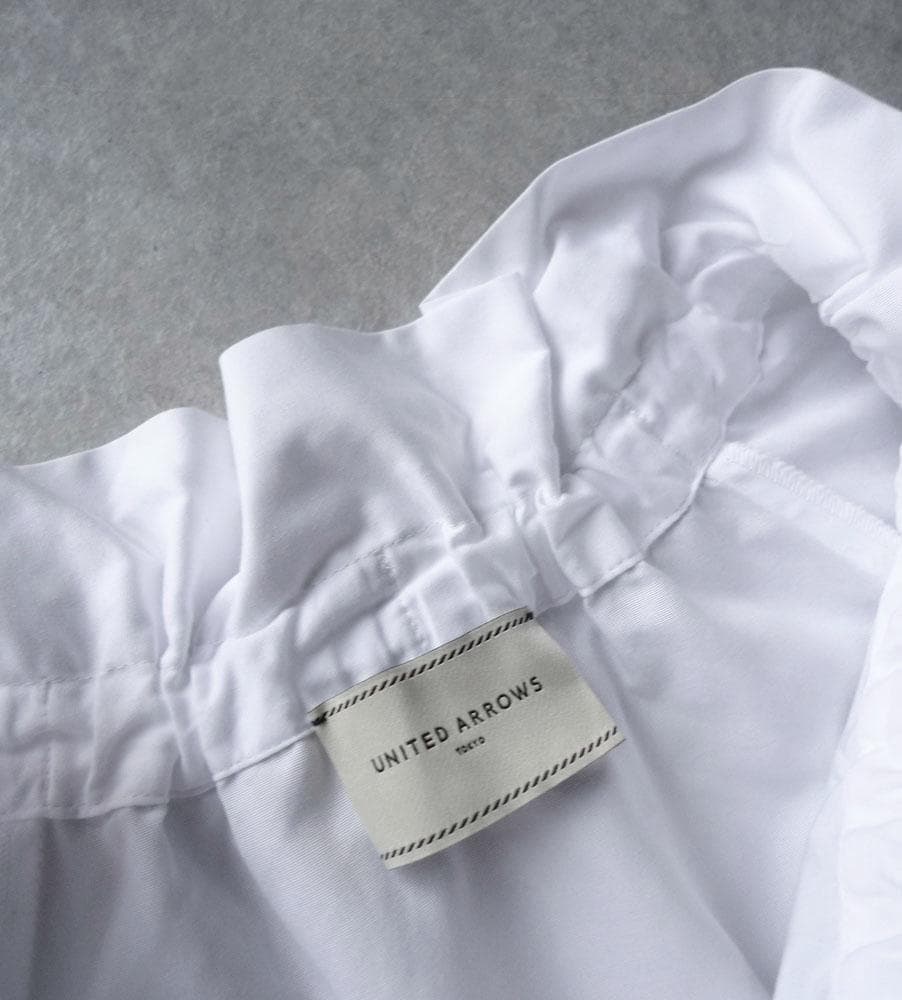 美品 ユナイテッドアローズ TOKYO 2万円 フリルカラーブラウス D565