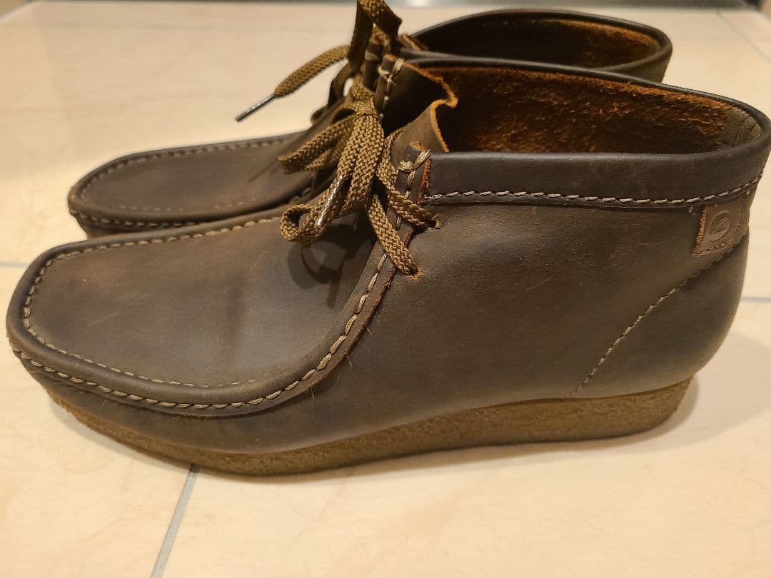 Clarks レザー　ワラビー モカシンブーツ　ビーズワックス