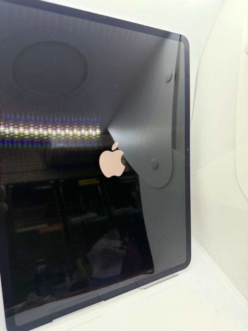 【極美品】iPad Air 13インチ（M3）BT100% Wi-Fi ケース付