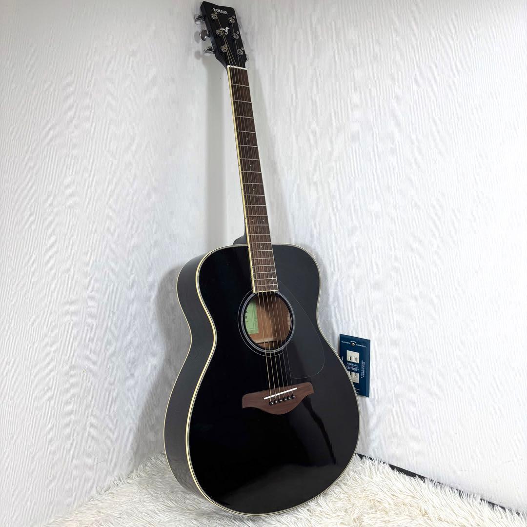 【美品】 YAMAHA FS820 アコースティックギター BLACK