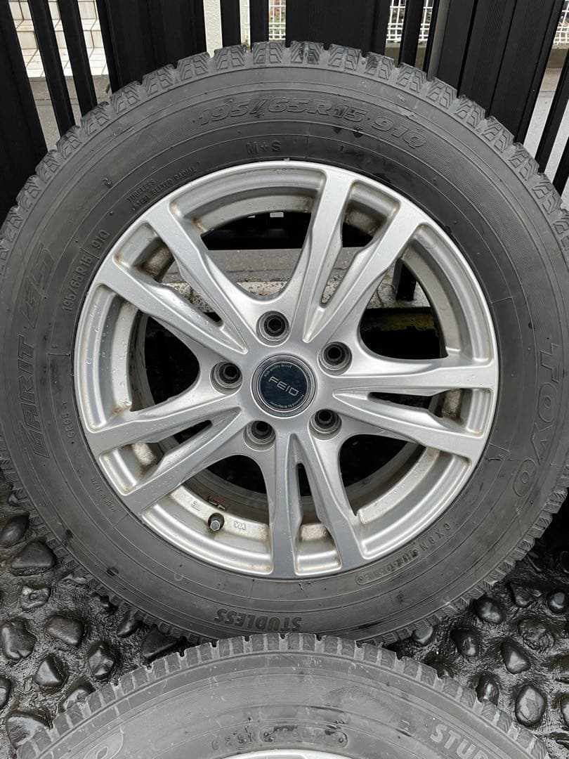 引き取り限定‼️中古195/65R15スタッドレスタイヤ　ホイール4本セット‼️