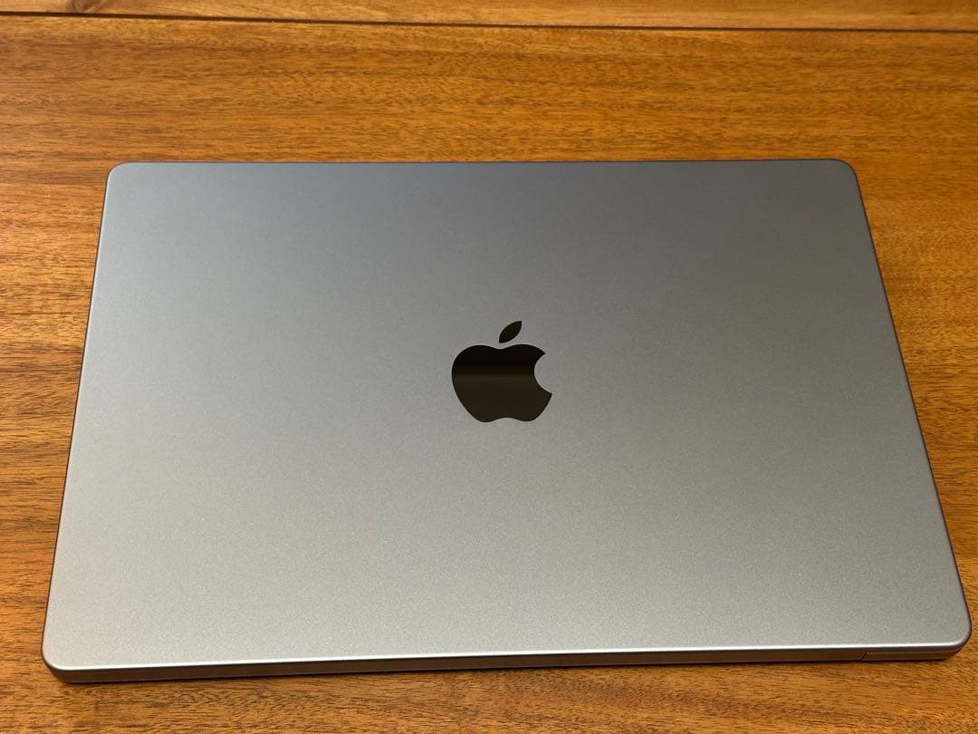 Macbook Pro M1 Pro 16GB 512GB 14インチ