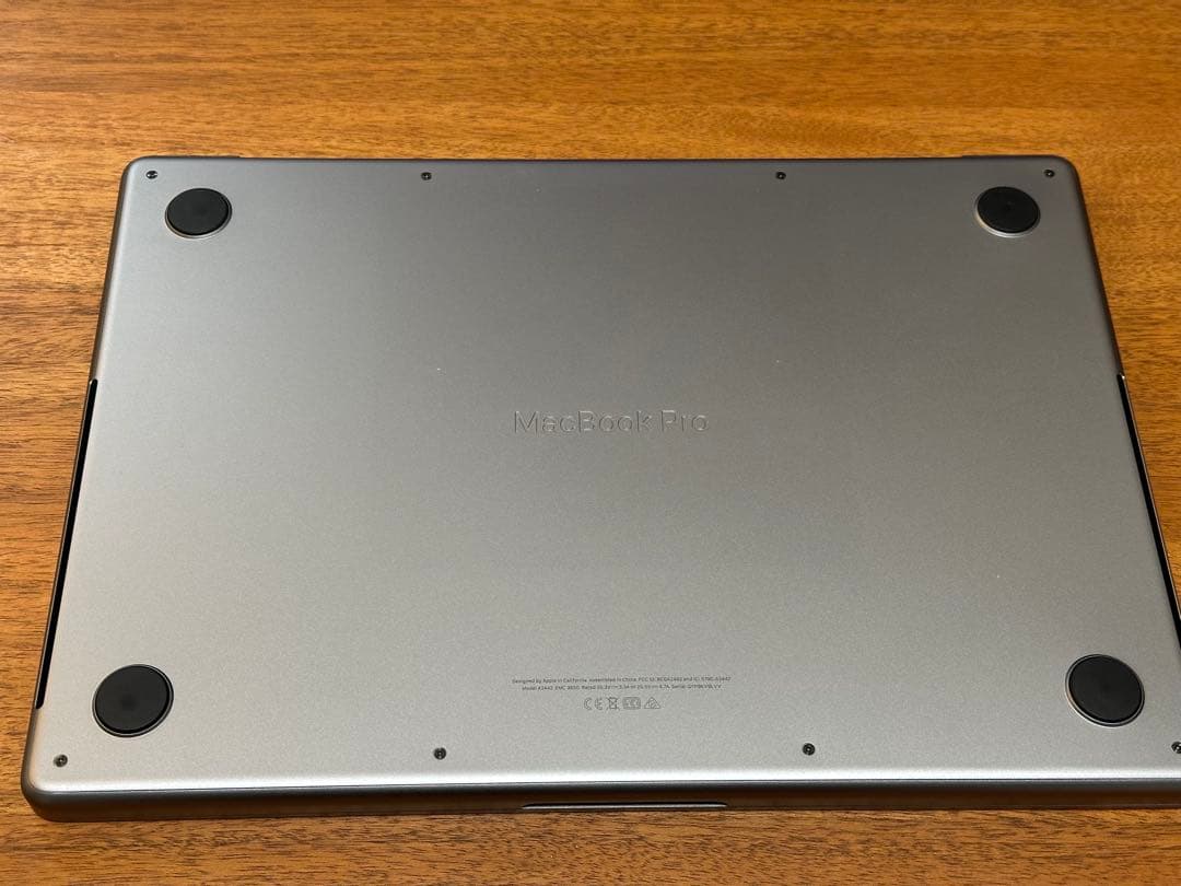 Macbook Pro M1 Pro 16GB 512GB 14インチ