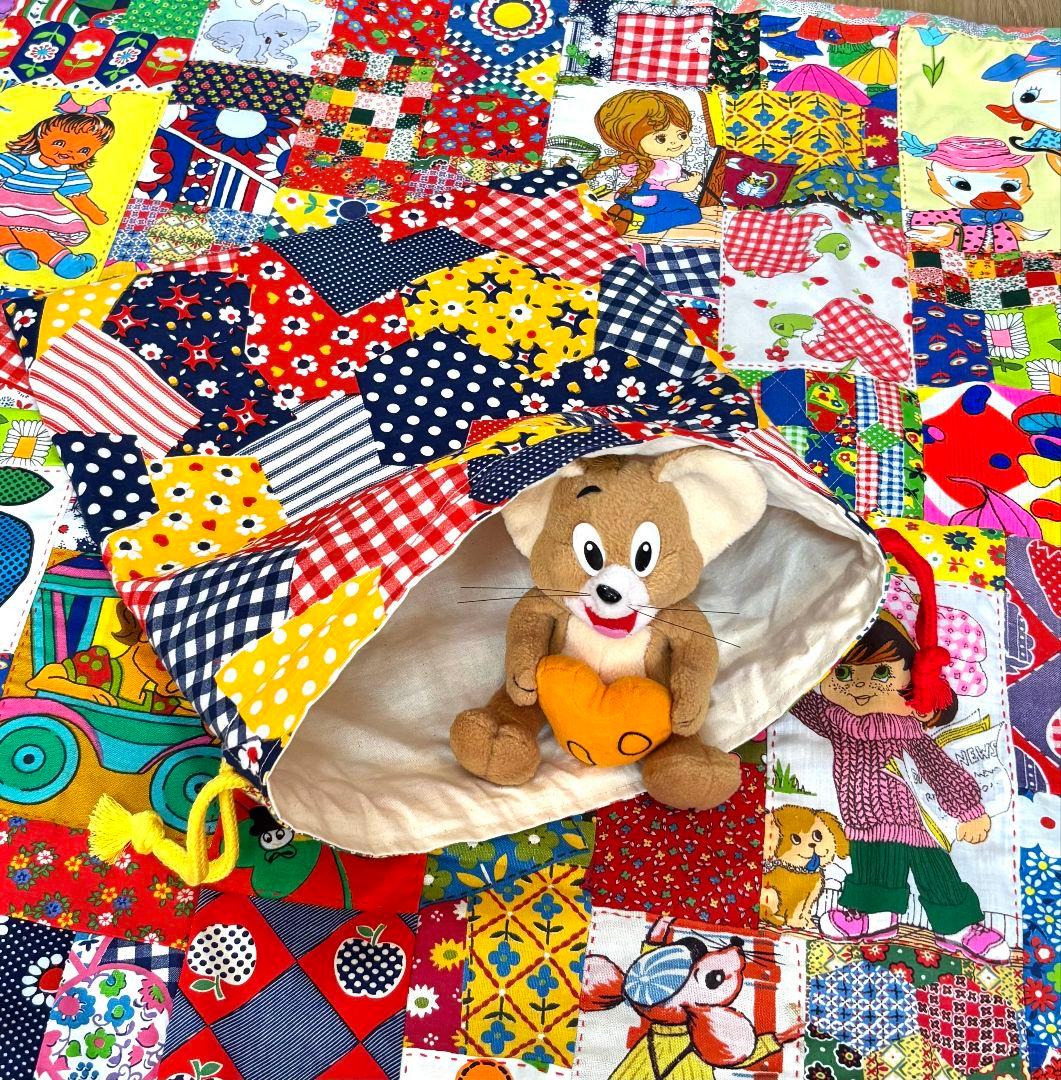 ハンドメイド❇大きめビンテージレトロアニマルパッチワークマットと巾着セット