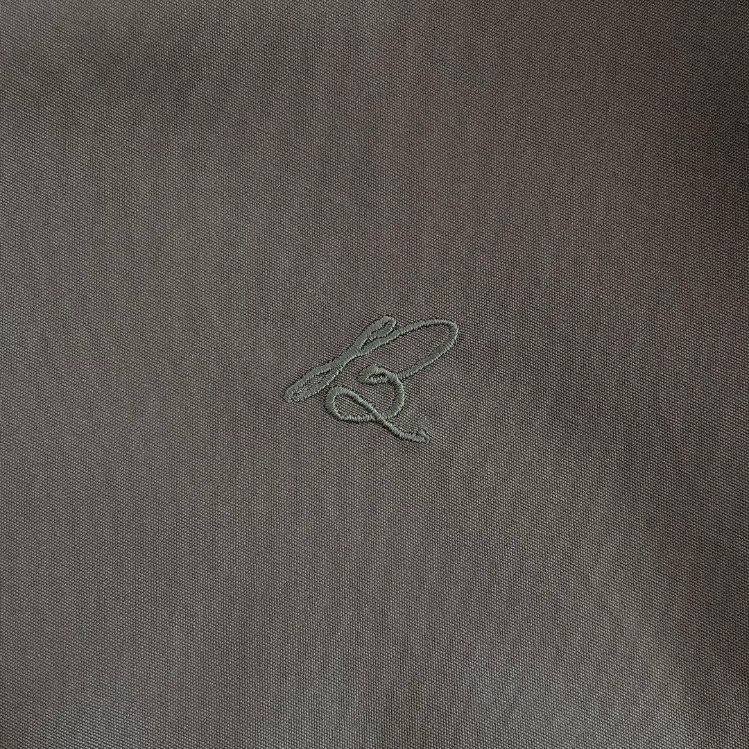 美品 マディソンブルー 蛯原友里さん着用 コットンマダムシャツ カーキ B刺繍