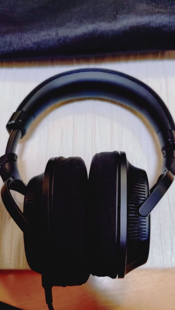 SONY Professional MDR-MV1 Q　 13日までの特価です。