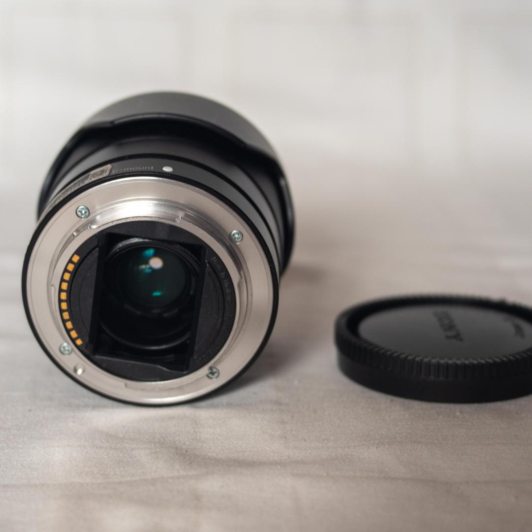 美品！SONY FE 28mm F2 SEL28F20フルサイズ用