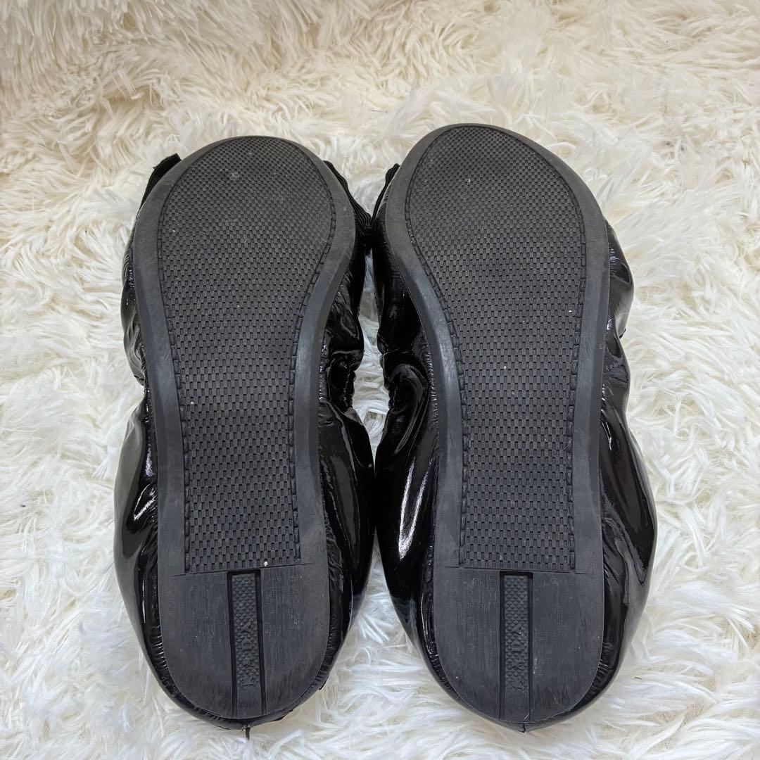 PRADAプラダ　エナメル　リボン　ロゴ　パンプス.