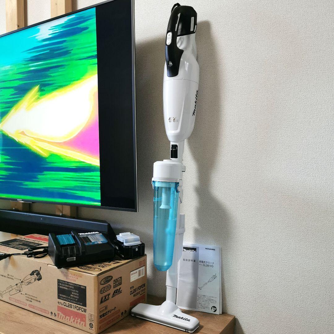 【新品未使用】週末お値下げ♦マキタ掃除機18vサイクロンアタッチメント付き