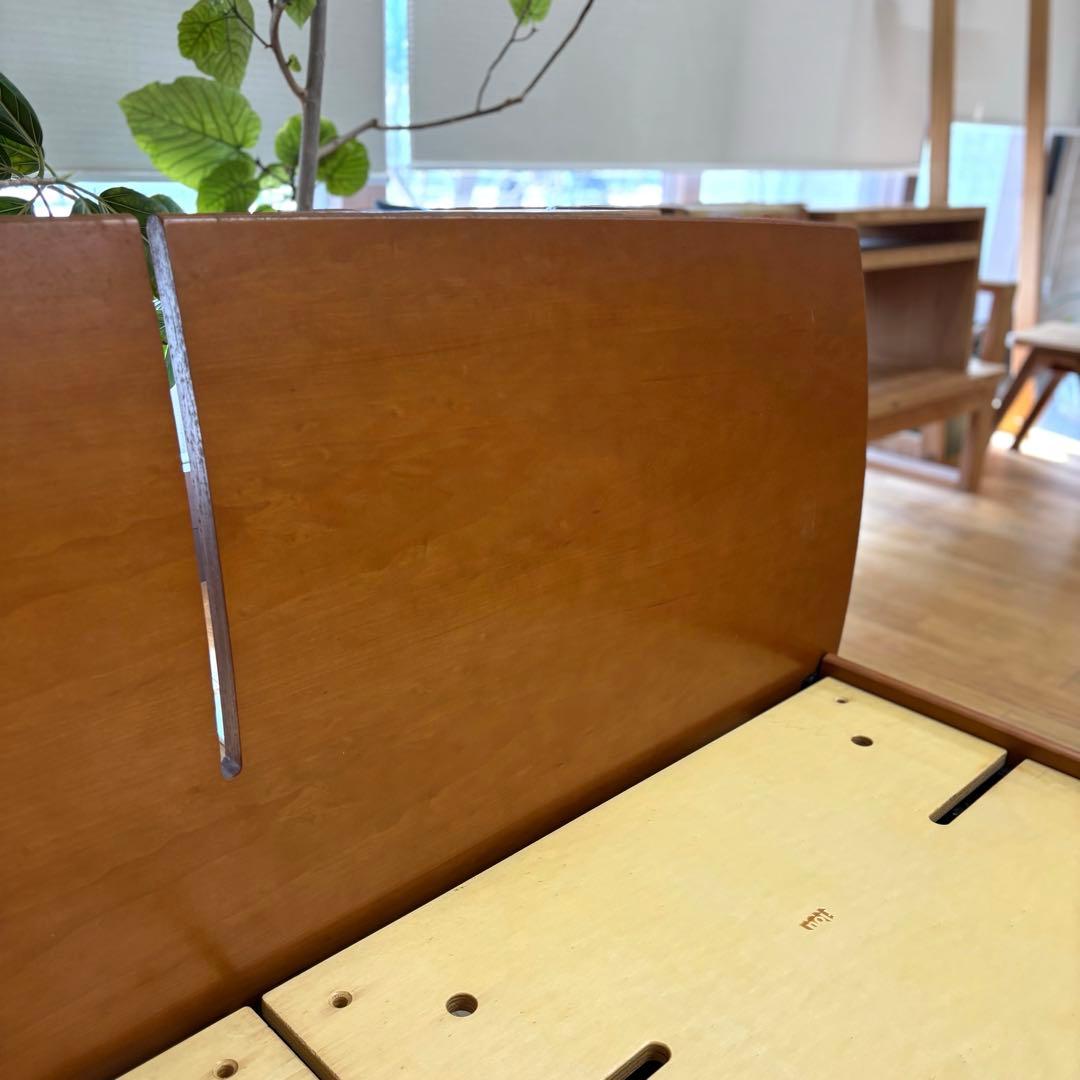 アルフレックス　ポピー　クイーンベッド　フレーム　モダン