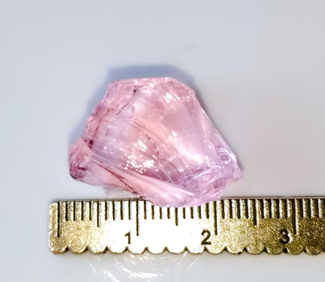 厚み有り 希少 レア アンダラクリスタル ルミネッセント ピンク 原石