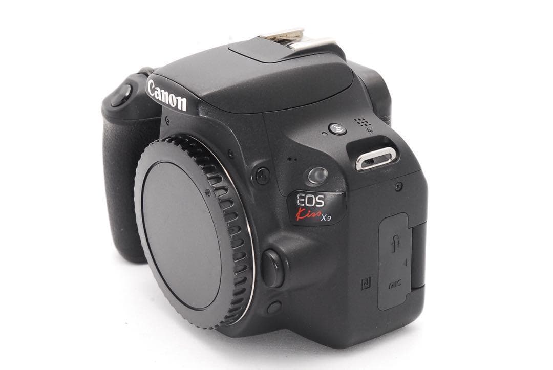 Canon EOS kiss X9☆一眼レフカメラ☆高倍率レンズ付でお得☆