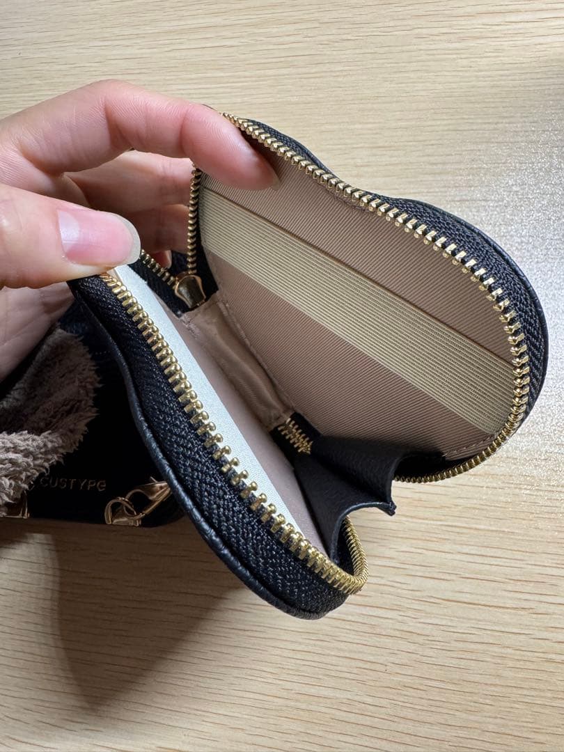 CUSTYPE iPhone15promaxケース　ハートポーチ　magsafe