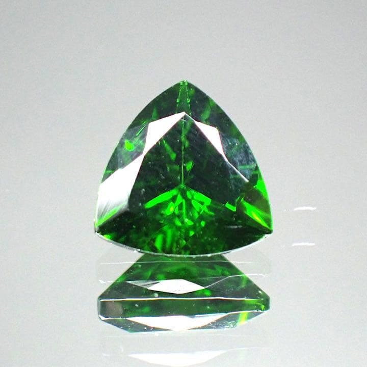 【ロシア/シベリア産】クロムダイオプサイト