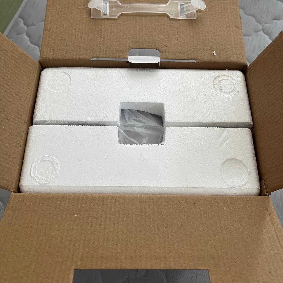 本日までセール未使用　イオン化装置内蔵　卓上フェイシャルスチーマー