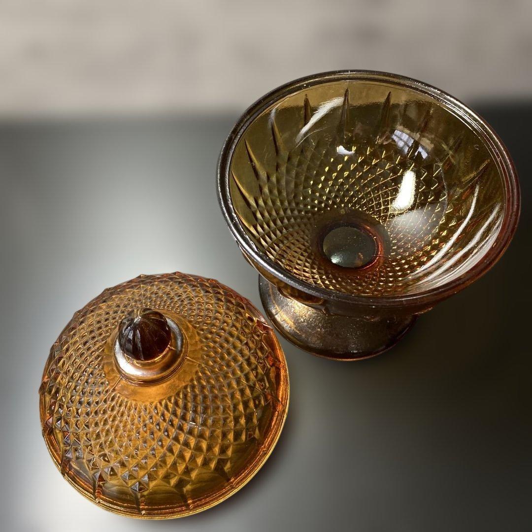 蓋付きコンポート　琥珀色ガラス　輸入雑貨　足付き　アンティーク　シックエレガント