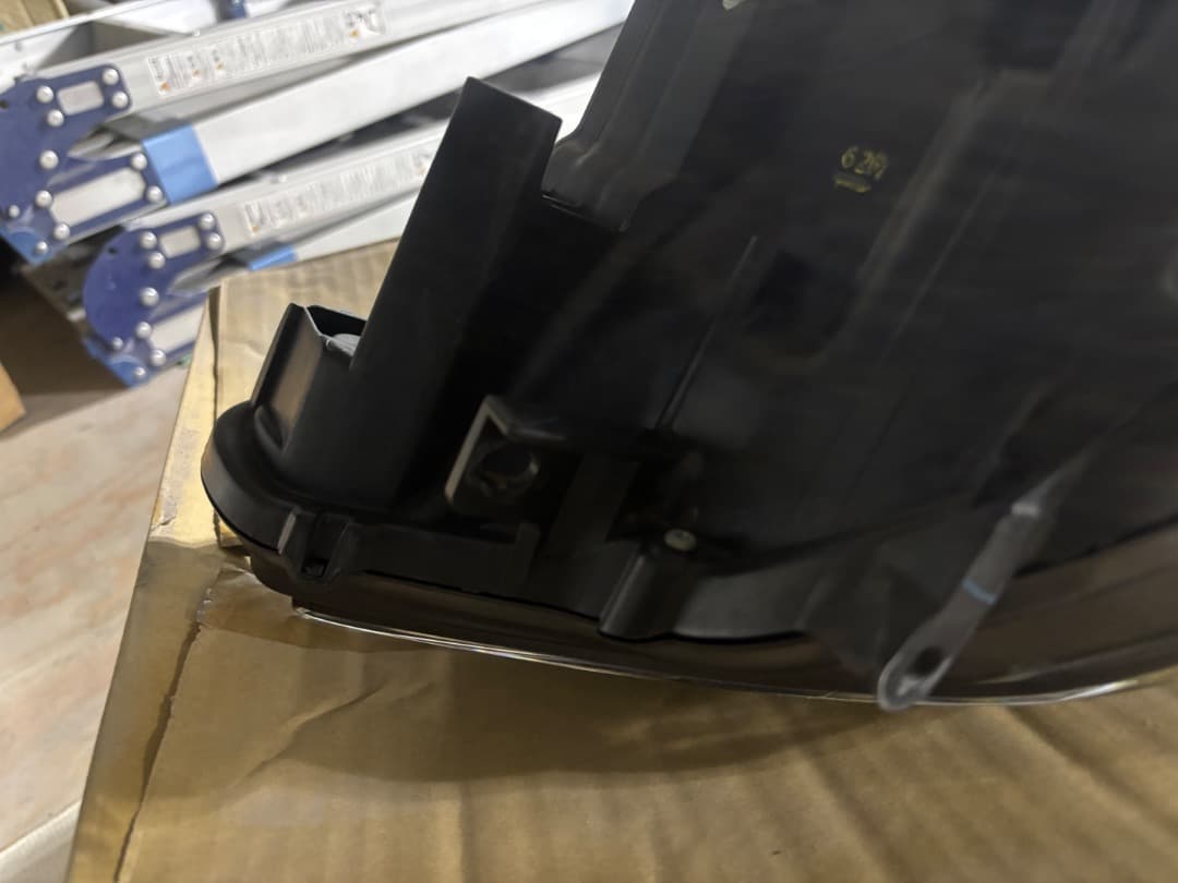 左 レクサス RX 350 ヘッドライト 10系