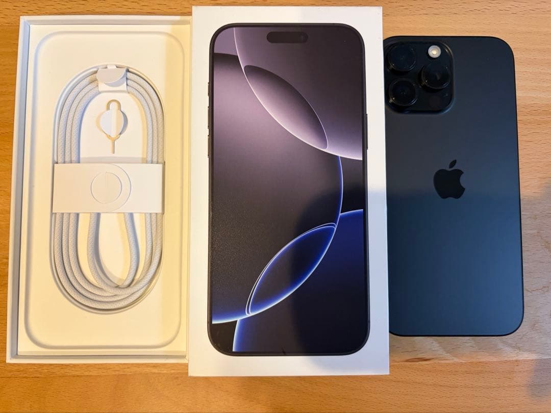 【おまけ有り】iPhone16ProMax 256GB ブラックチタニウム