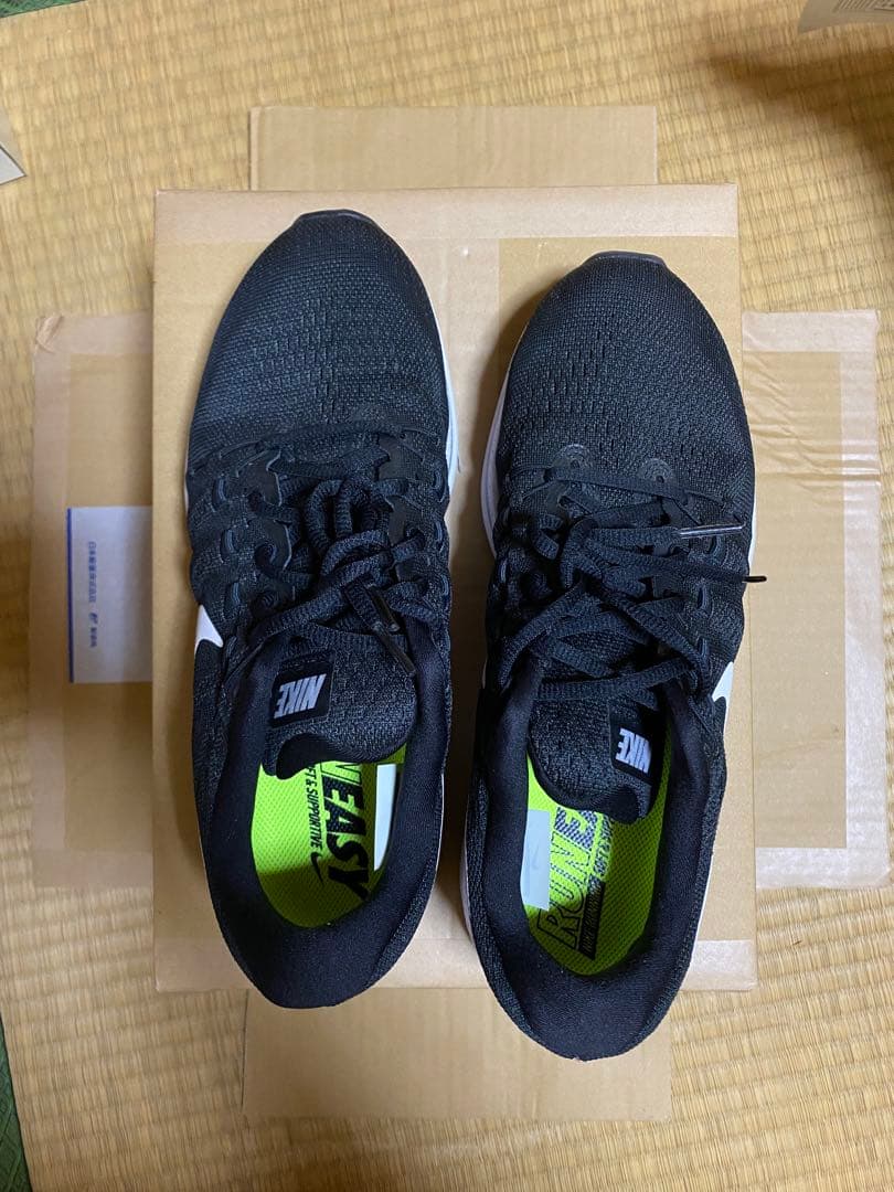 ナイキ　エアズームボメロ12 ブラック