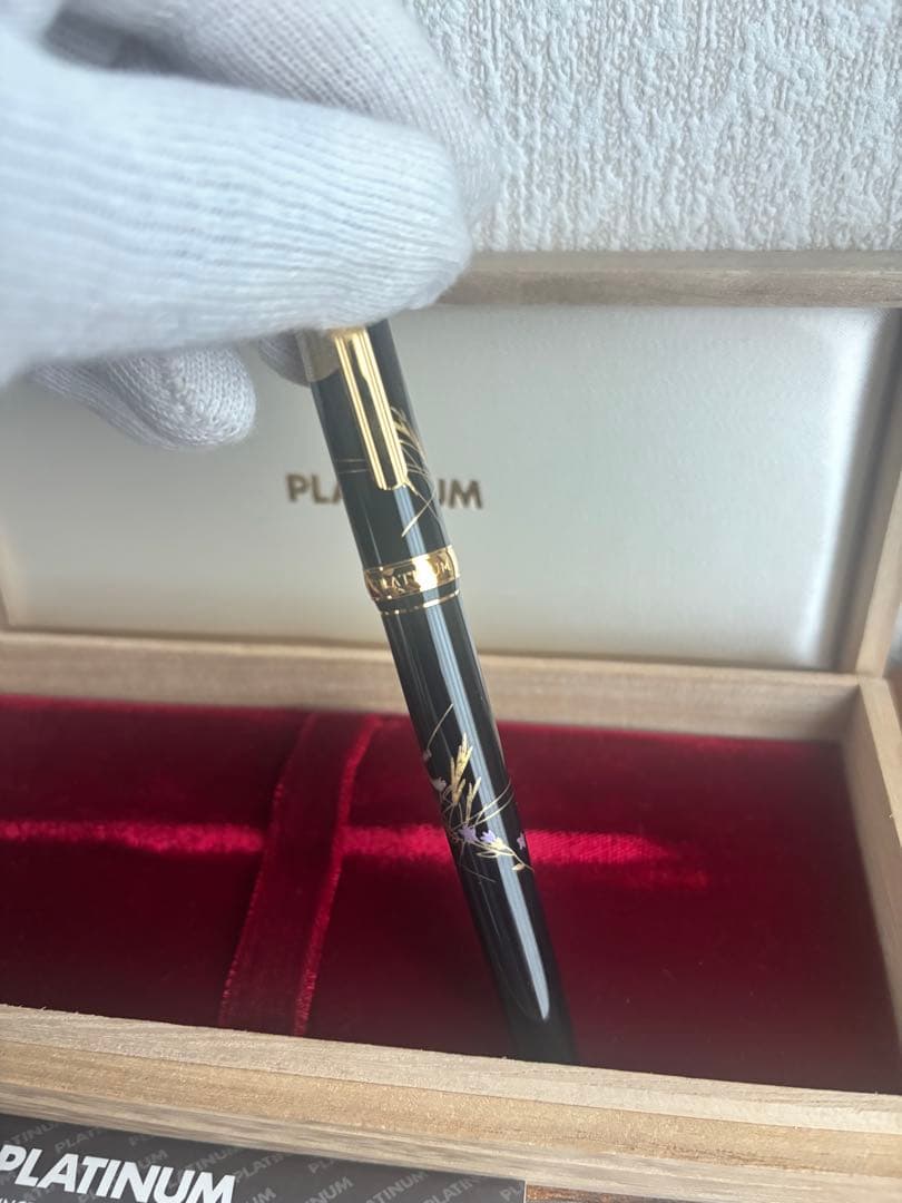 PLATINUM ツキトウサギ プラチナ　万年筆　金沢箔　ペン先18K