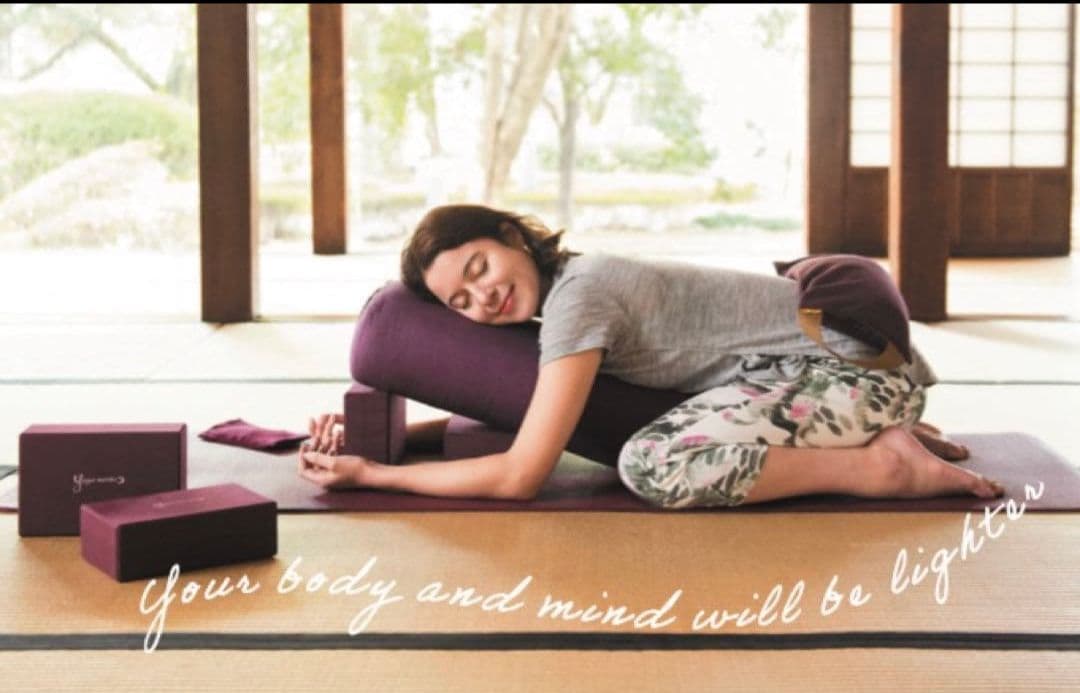 ヨガボルスター　YogaWORKs