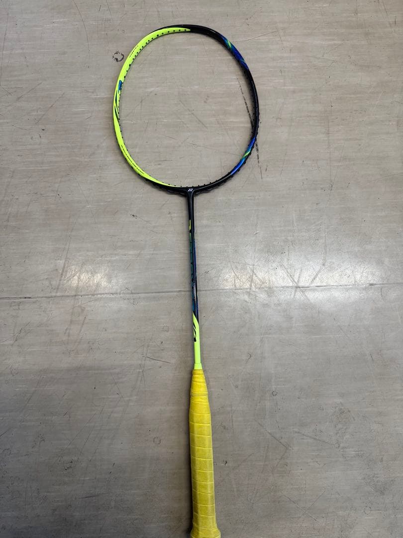バドミントンラケット ブラック/イエロー