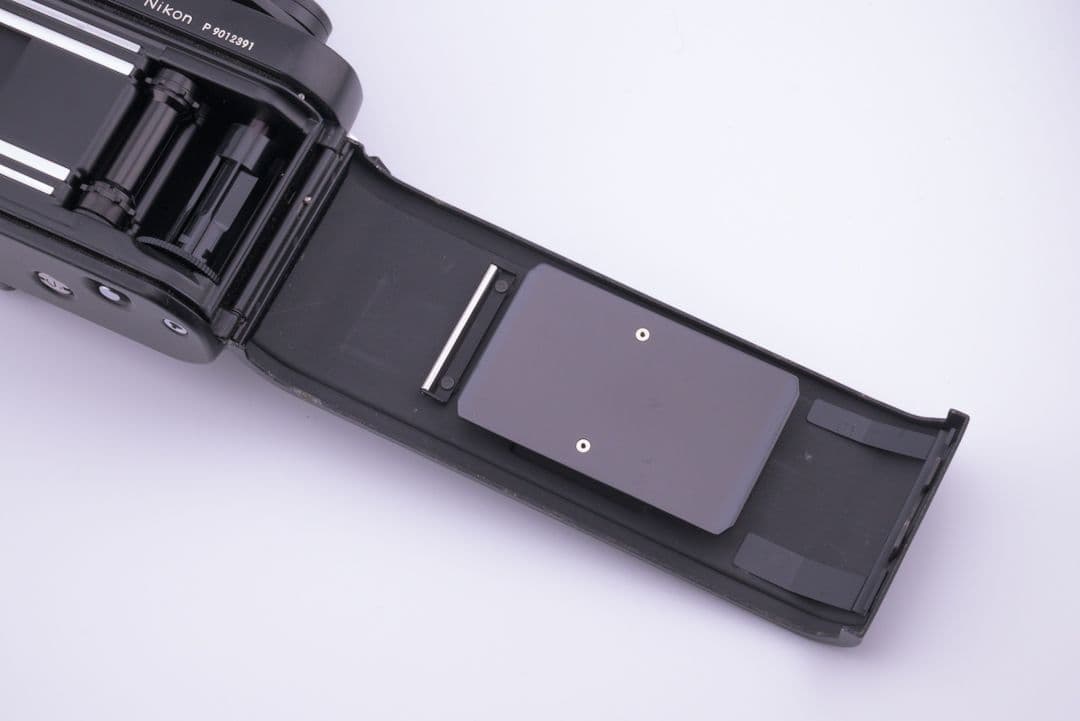 フィルムカメラ Nikon F3P + Ai-S 50mm F1.2