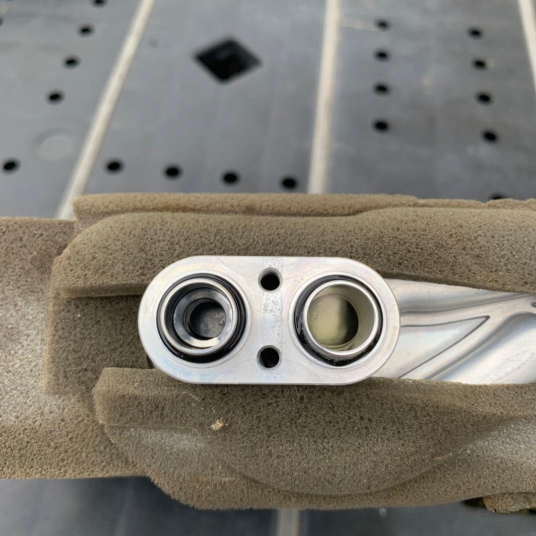 スバルサンバーエアコン　エバポレーター