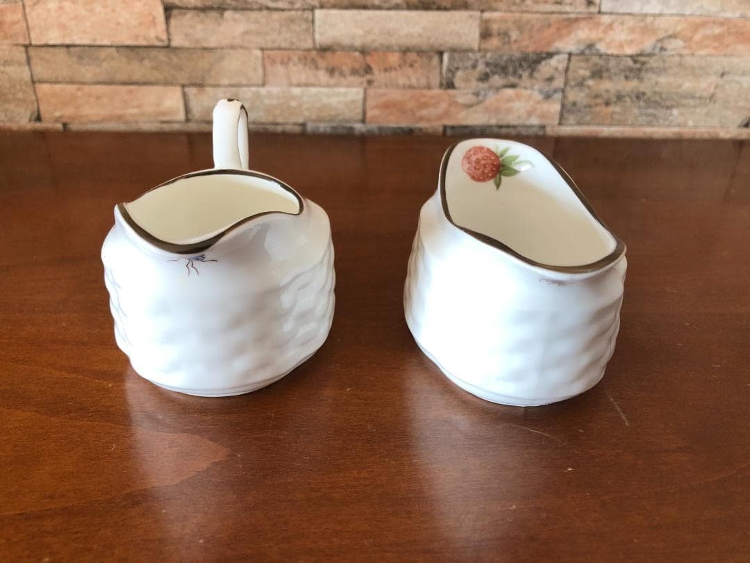 ストロベリーバスケット 3点セット ☆ Coalport コールポート