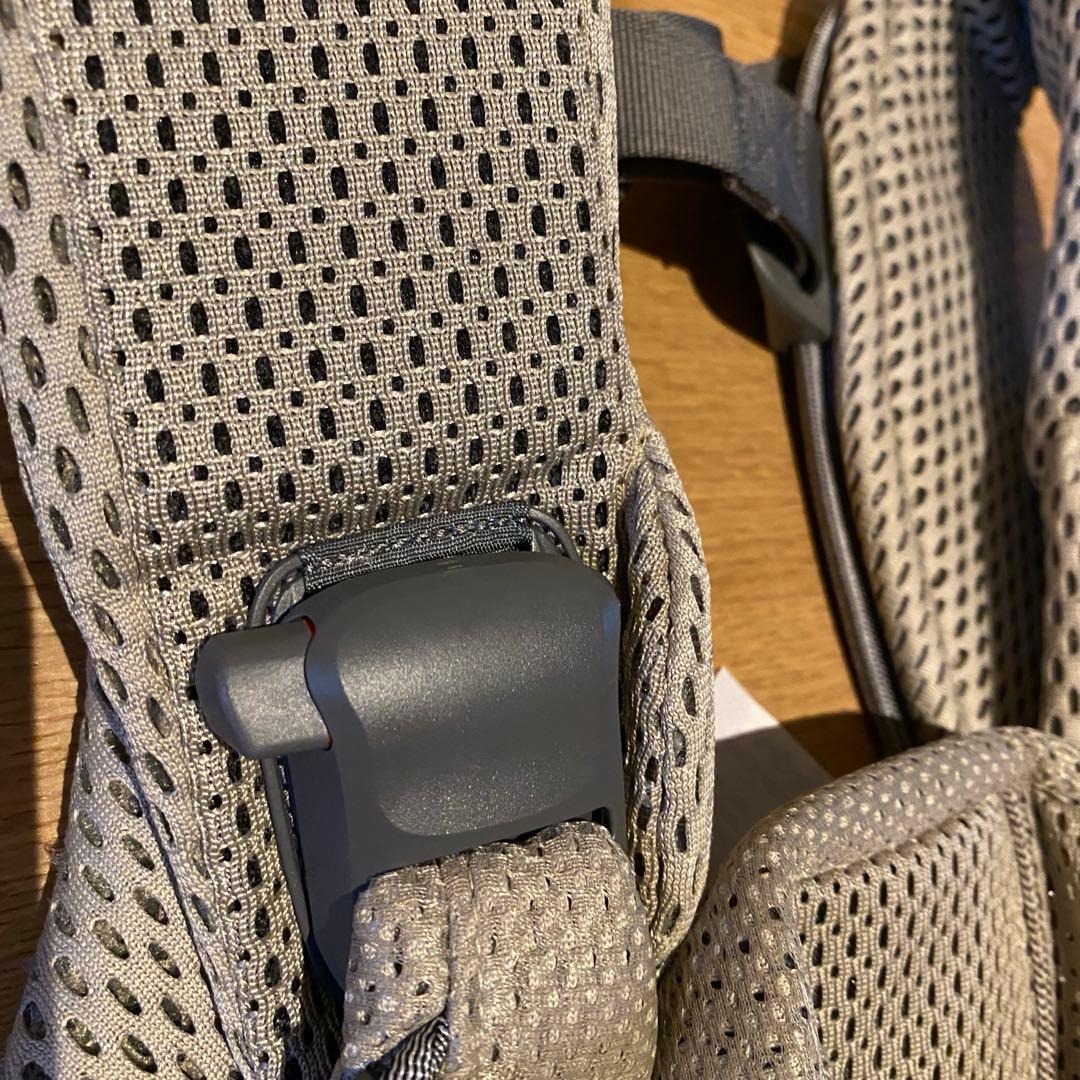 【 BABY BjORN 】 ONE KAI Air メッシュ　グレーベージュ