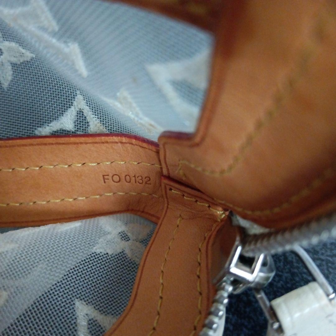 Louis Vuitton 　ロックイットバッグ　透明 　ロゴ入りメッシュ　夏