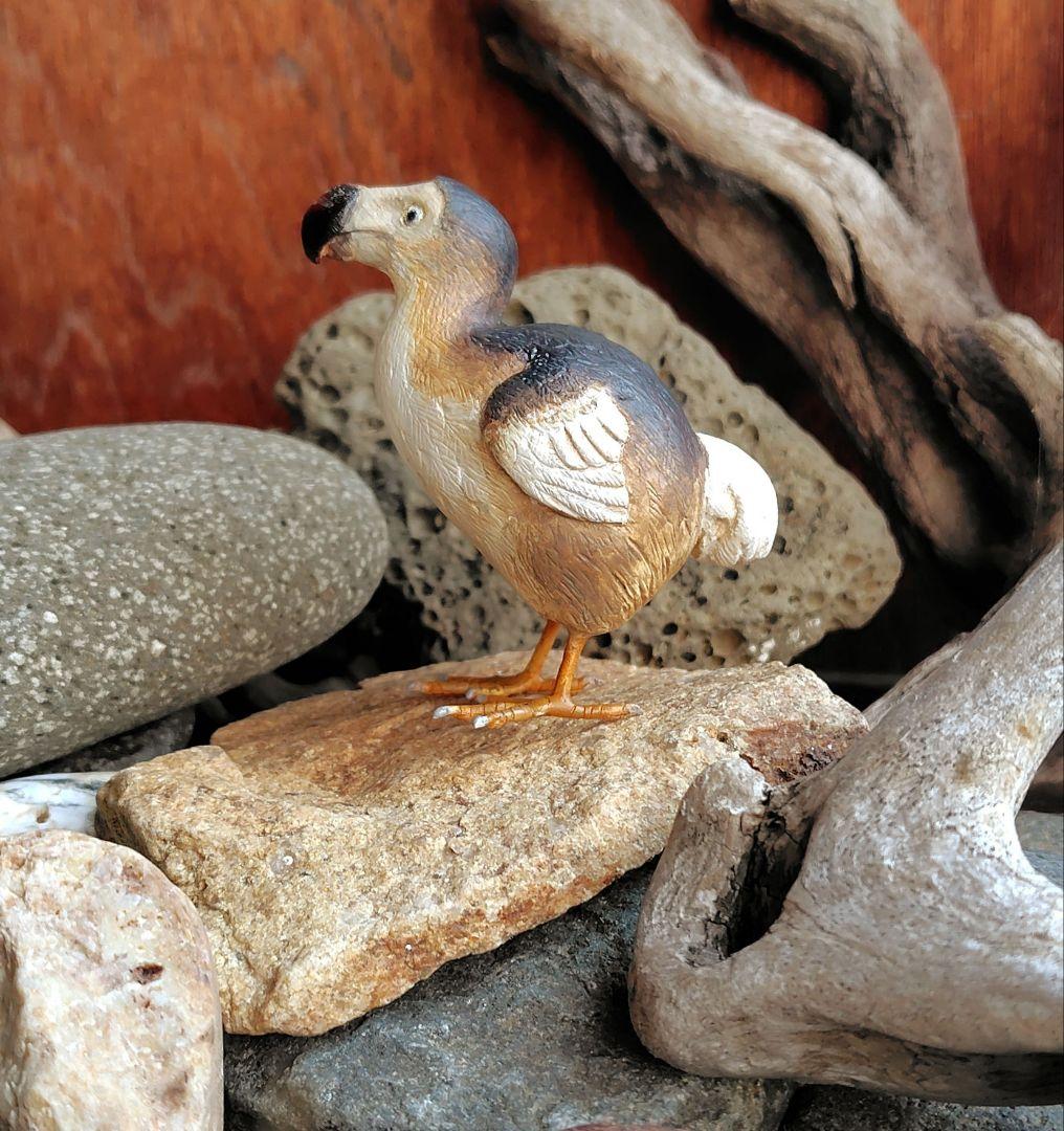 小さなバードカービング 偉大なるドードー鳥 最後の1羽 野鳥 木彫り