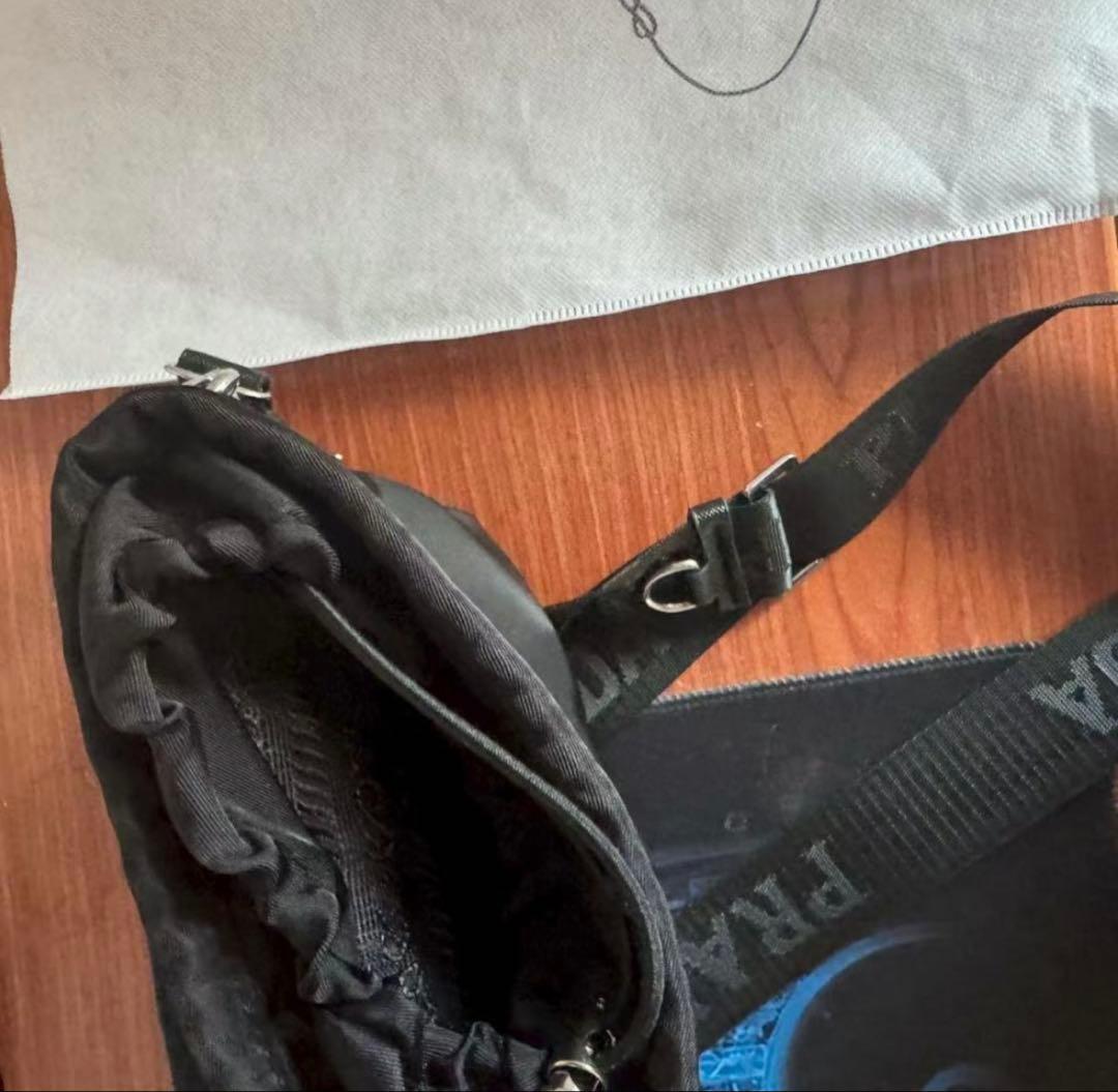 だいすけPRADA ブラック ショルダーバッグ