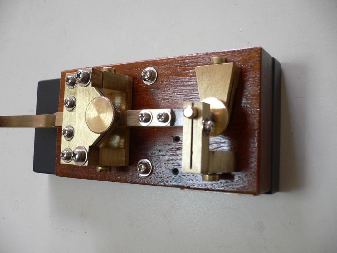 スエ-デン電鍵　　軍用