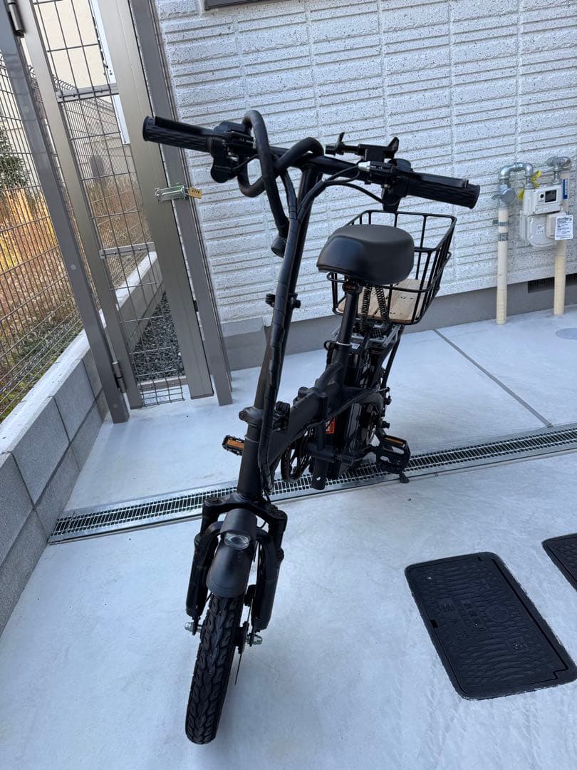 電動自転車　　前輪パンク