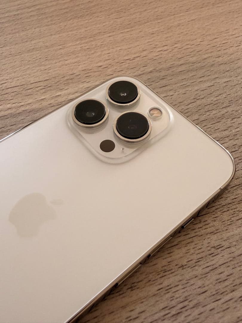 土日セール【美品】iPhone 13 Pro シルバー 128GB SIMフリー