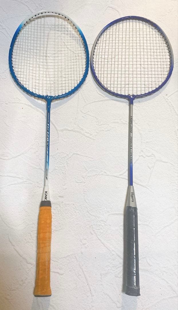 バドミントン ラケットまとめ売り！みなさんでどうぞ！