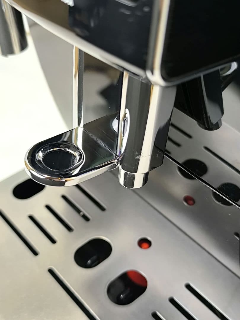 デロンギマグニフィカS コンパクト全自動コーヒーマシン ECAM23120B 5