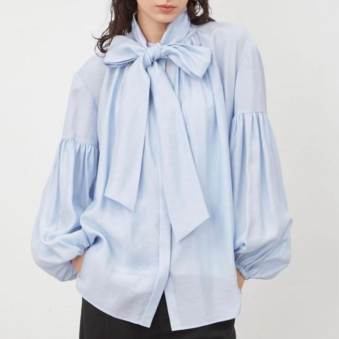 美品 ミラオーウェン 24SSボウタイ 袖ボリュームブラウス 2way ブルー