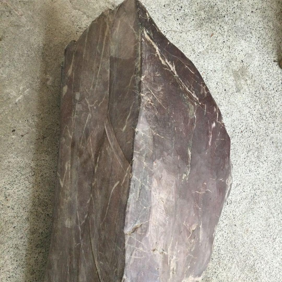珪化木？　木化石？　赤紫&黒系　約40キロ　美品　レア