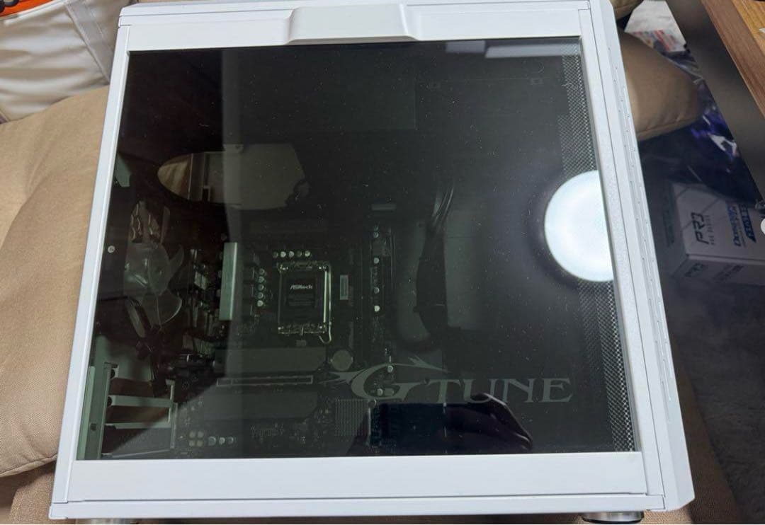 G-Tune ホワイト PCケース　マウスコンピュータ