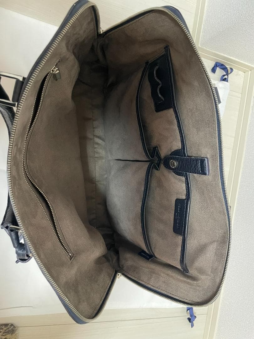 ペッレモルビダ Maiden Voyage MB045A 大容量ブリーフバッグ