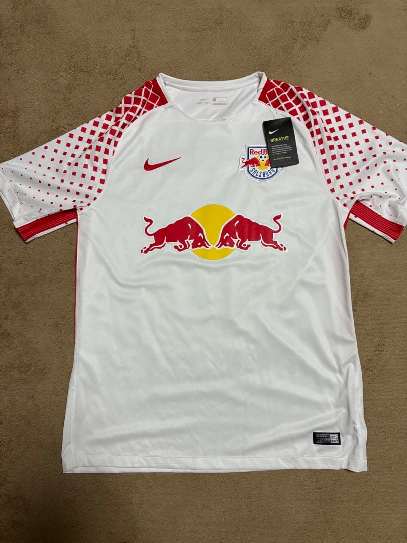 2017-2018年ザルツブルク(H)南野拓実 サイン入ユニフォーム