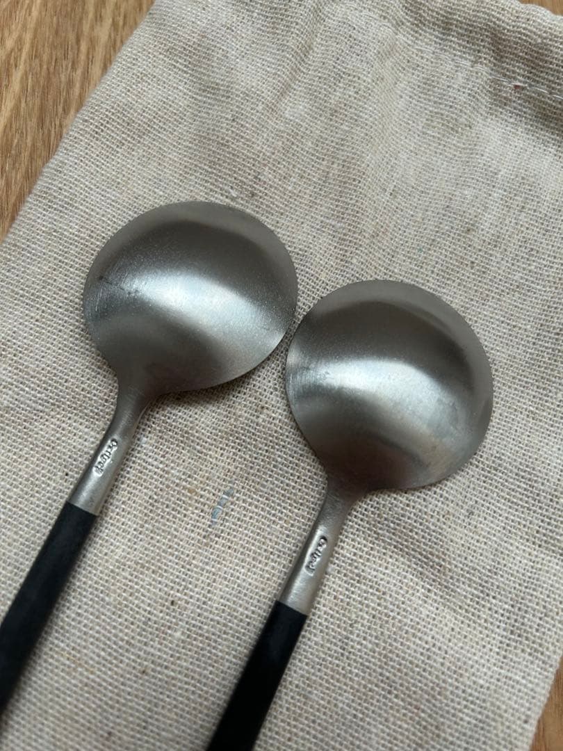 【クチポール】　スプーン　フォーク　ナイフ　ブラック＆シルバー　収納袋付き